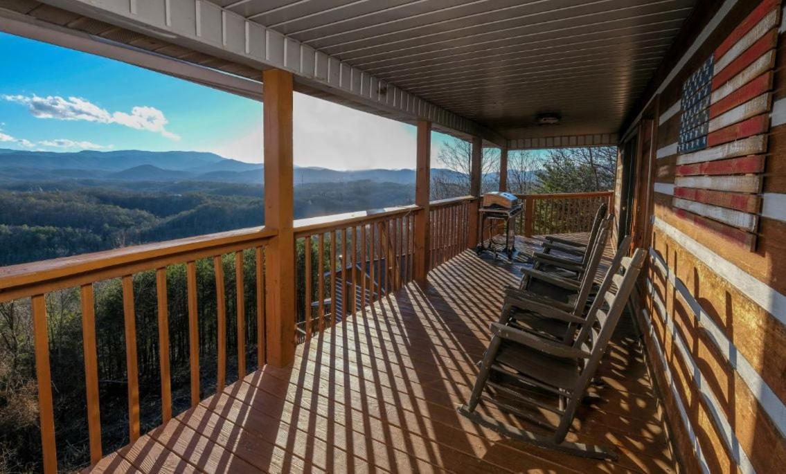 Smoky View With A Twist Villa Pigeon Forge Eksteriør bilde