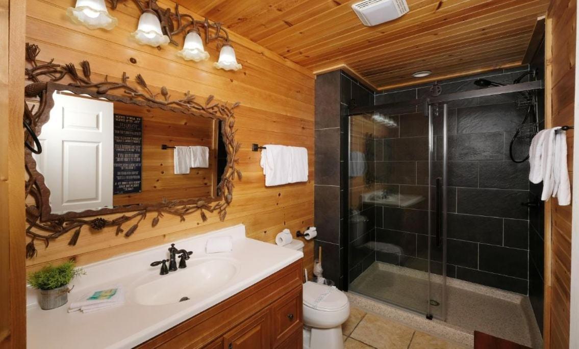 Smoky View With A Twist Villa Pigeon Forge Eksteriør bilde